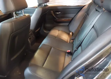 2010 BMW 328I xDrive z USA, uszkodzony, nr VIN WBAPK5C53AA648289